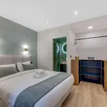 Luxueuse Maisonnette Au Coeur De Batignolles 17Eme