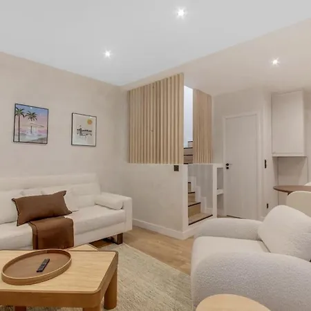 Luxueuse Maisonnette Au Coeur De Batignolles 17eme Paris